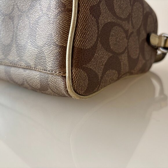 Coach Peyton Signature Bennett Mini Satchel (F49862) - Picture 4 of 11